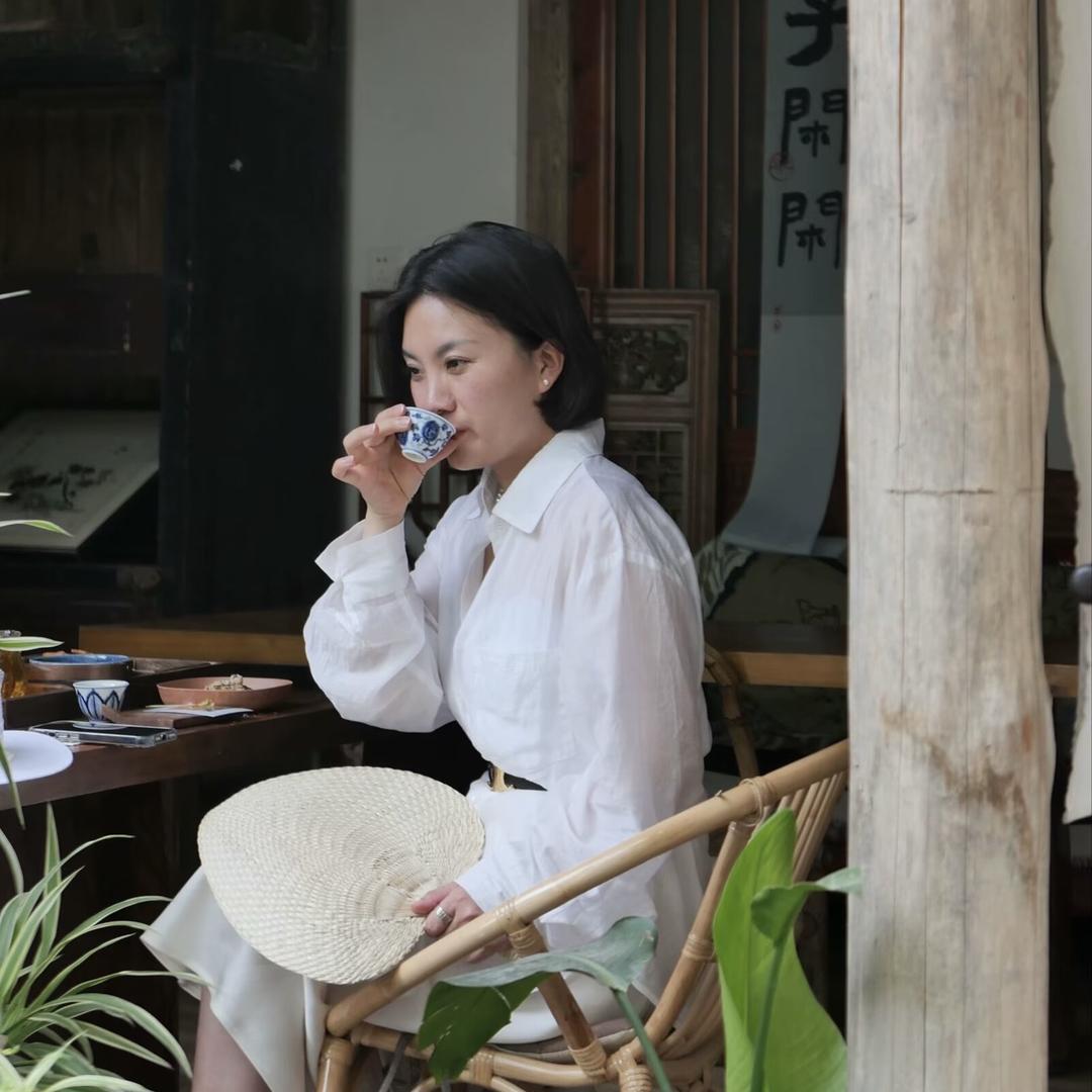 利川红妆女装店