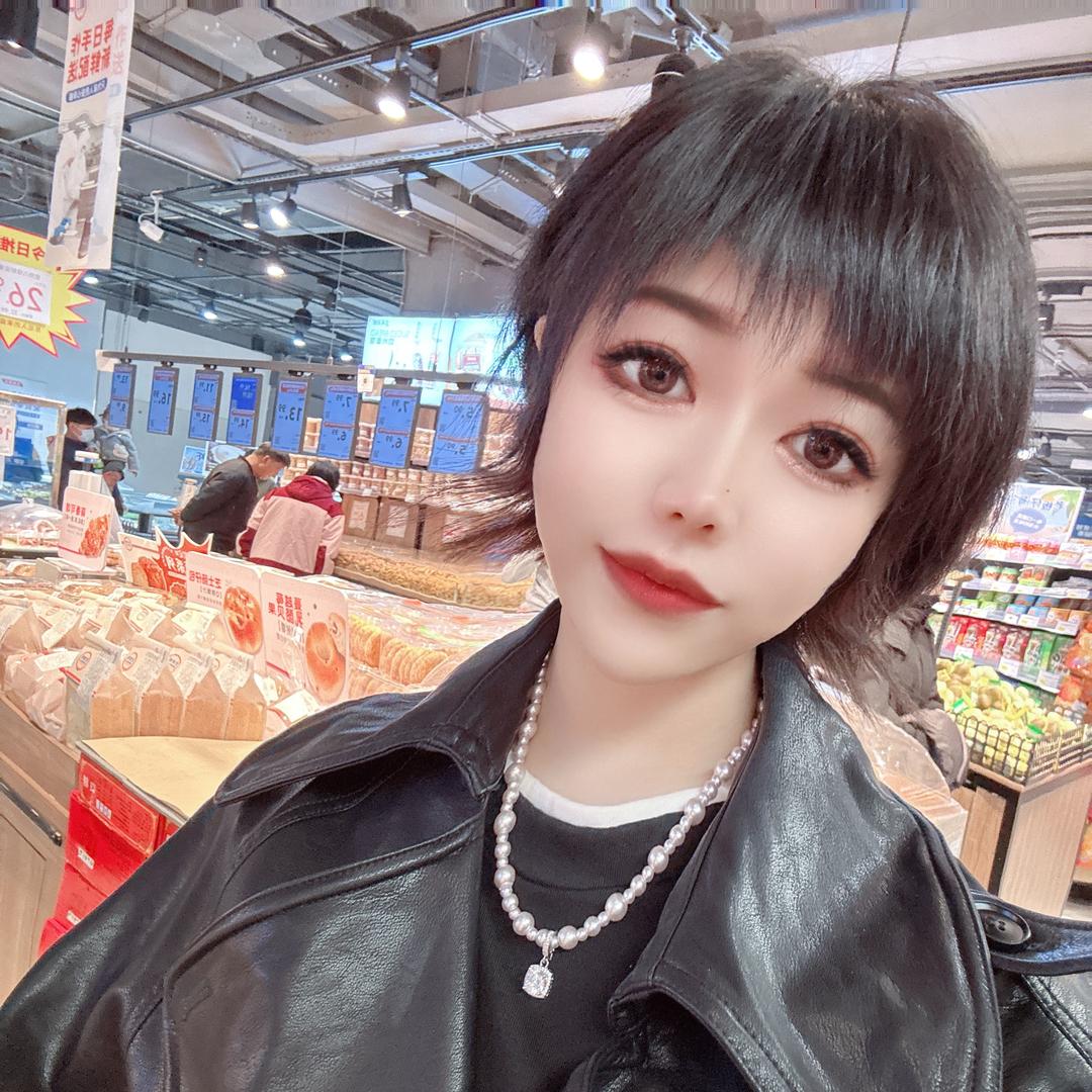 ღ.     怪   咖