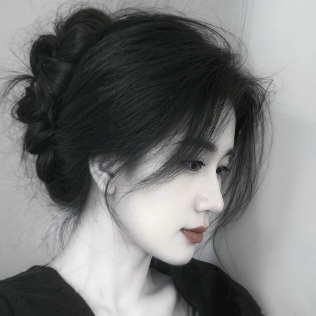 小陌 nīè