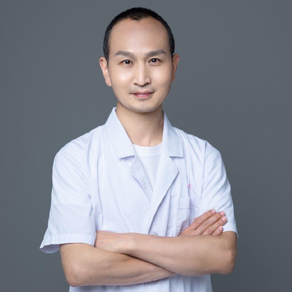 耳鼻喉科朱运华