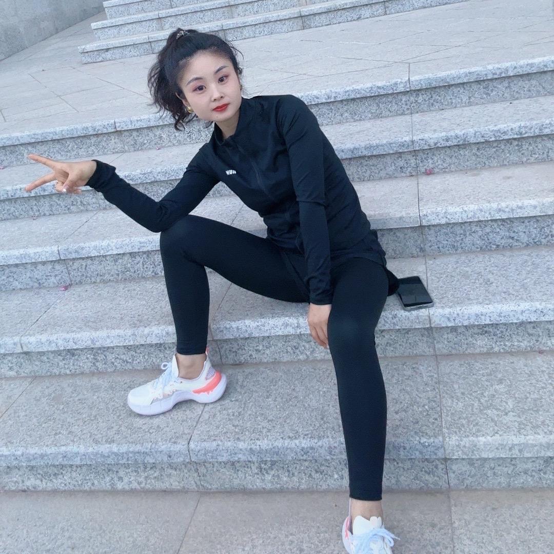 把队友挂树上🎀