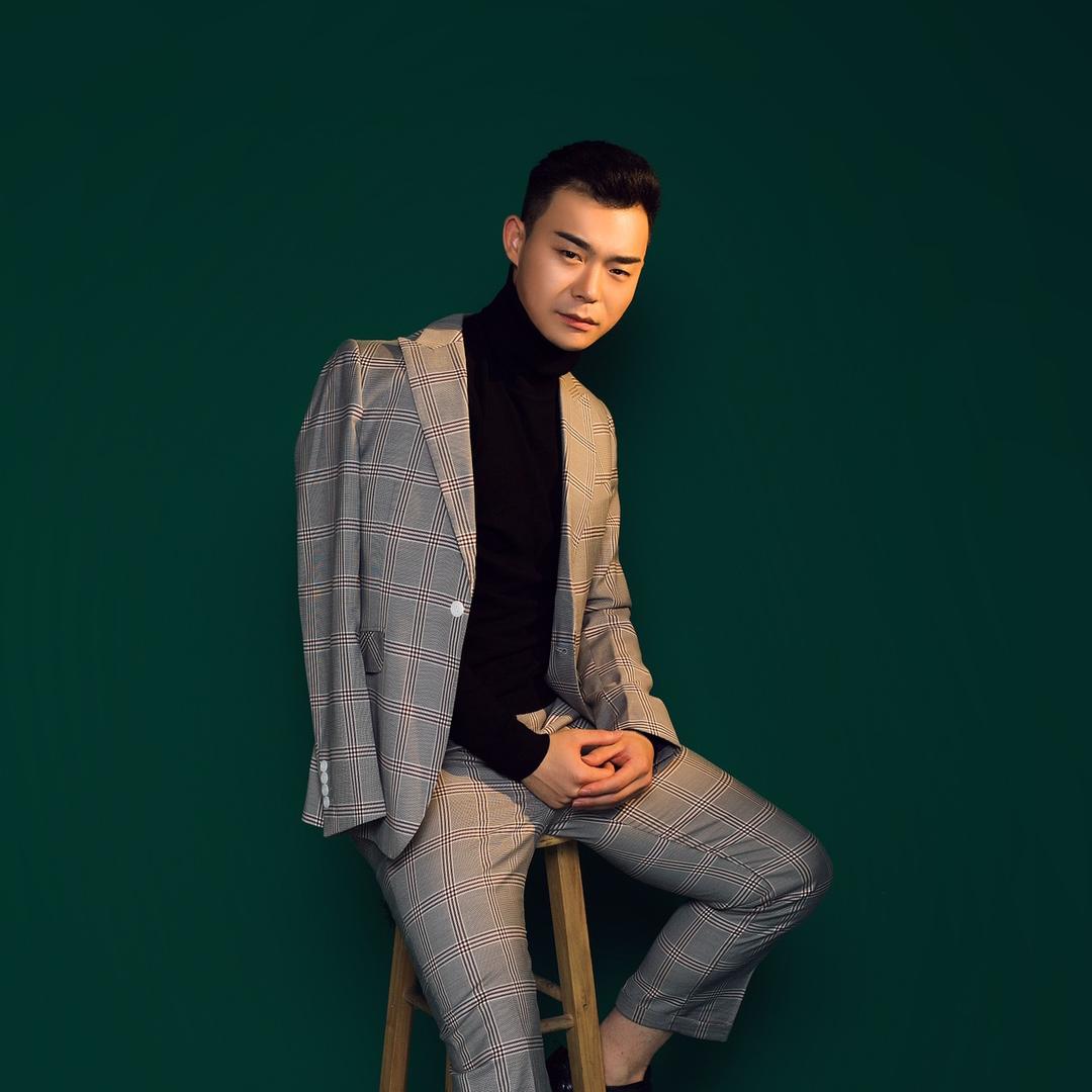 宏生 Zhao