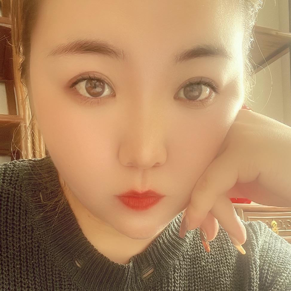 以女王姿势俯视全世界