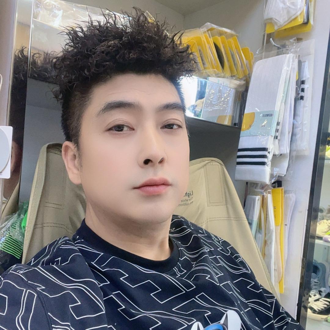 九龙坡龙门阵亲子服饰馆