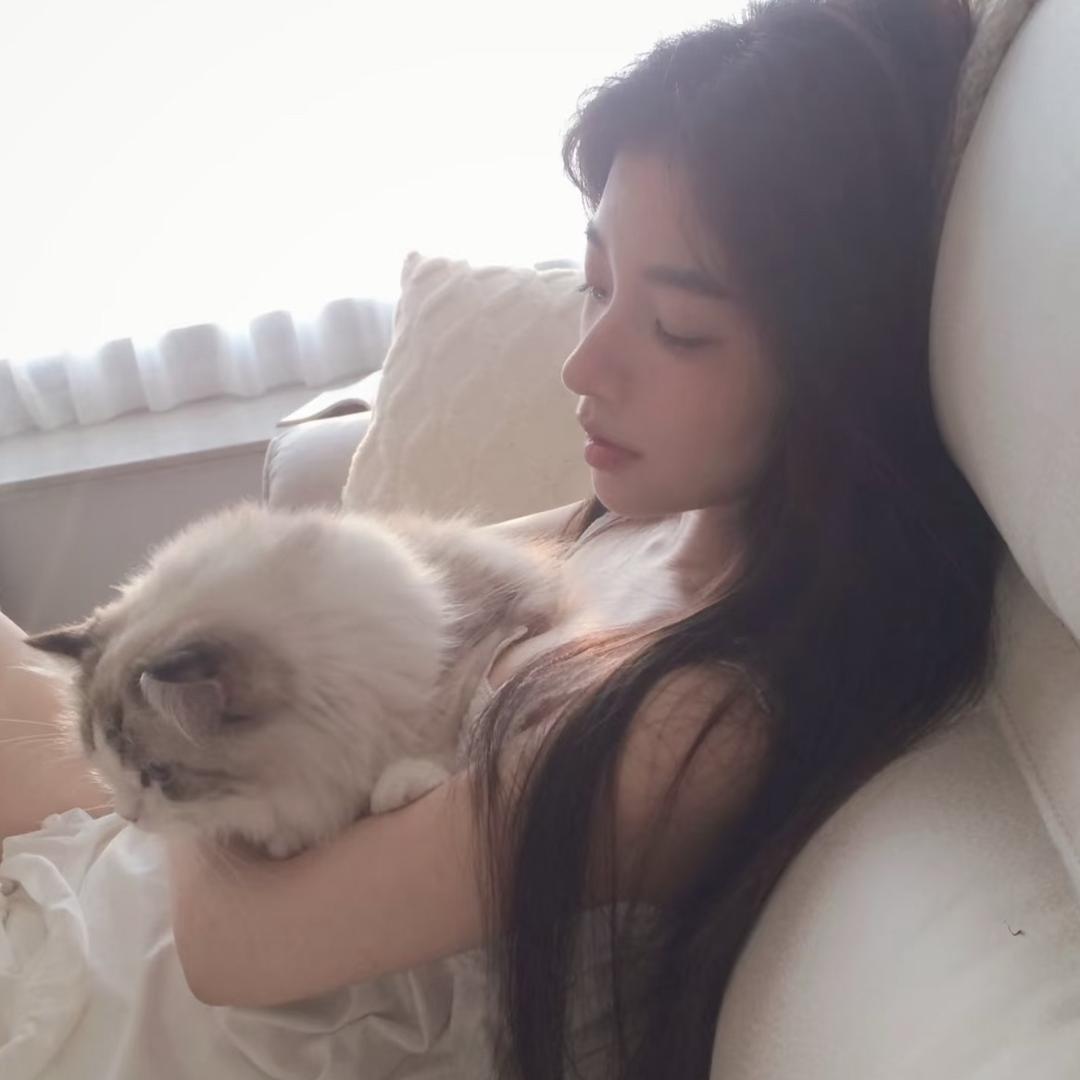 @爱吃泡芙