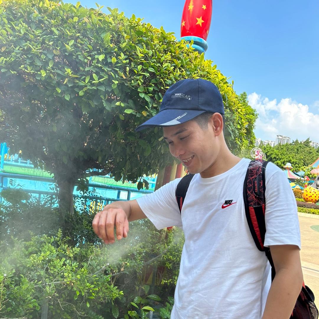 邻家小哥爱吃肉