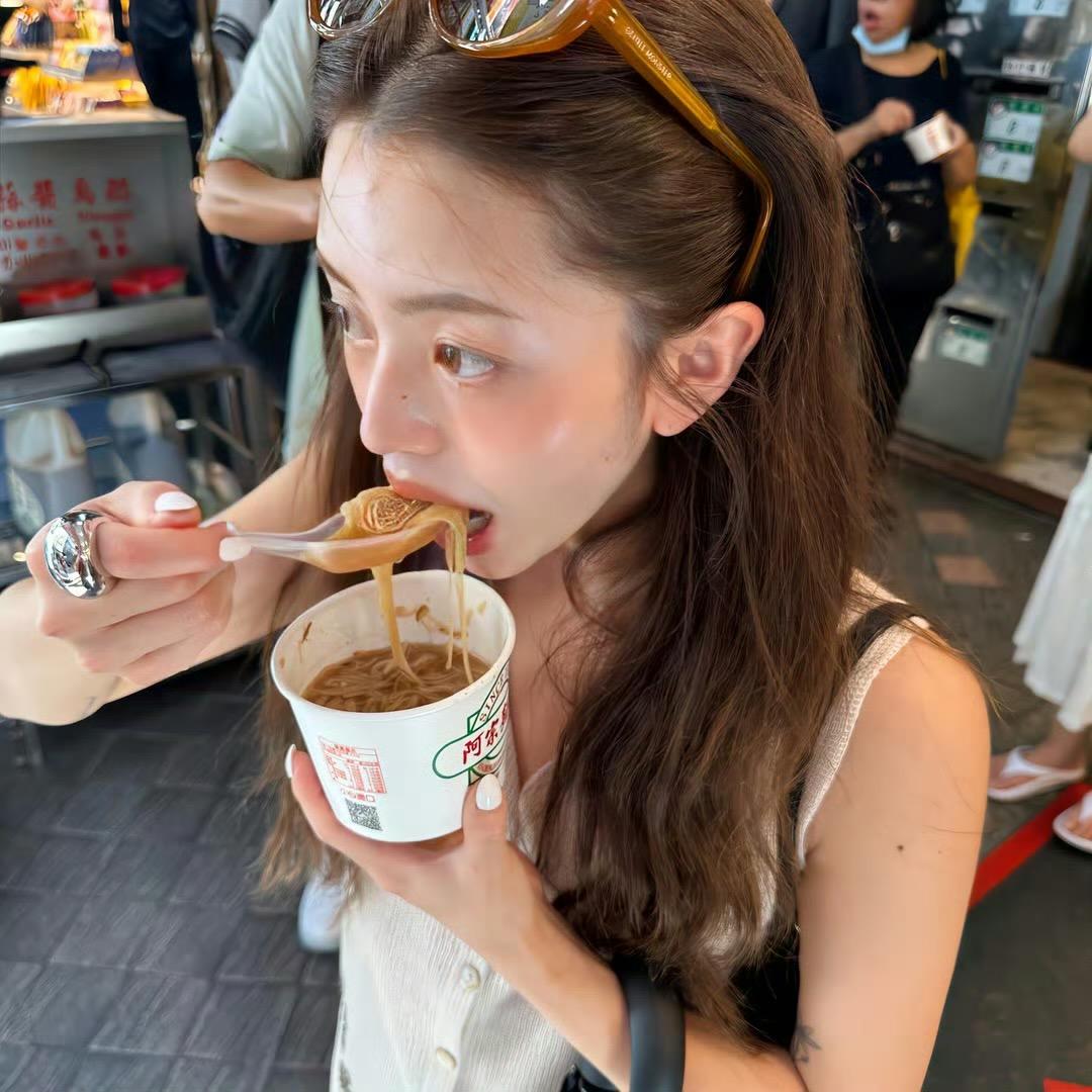 Jie妮.