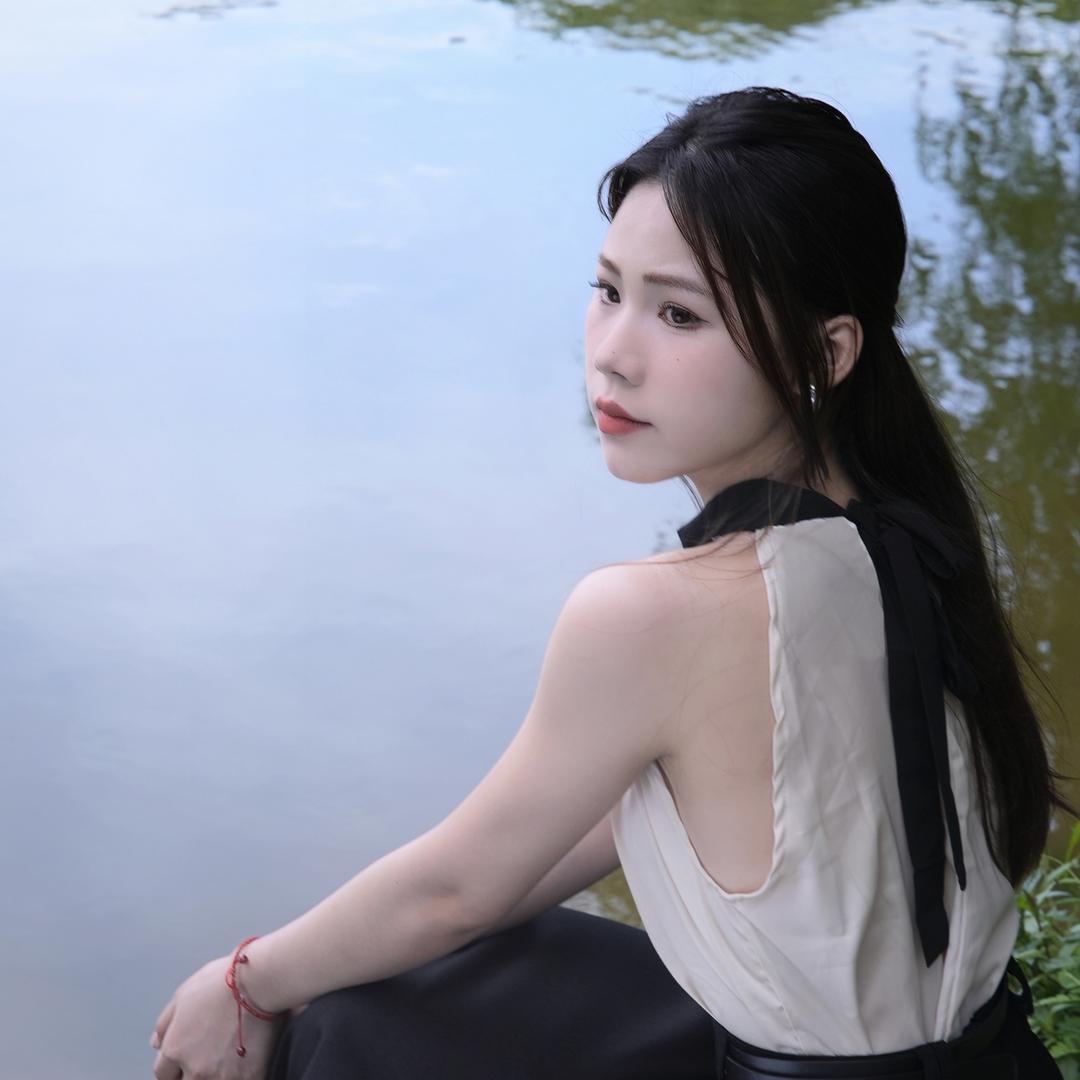 祈荧