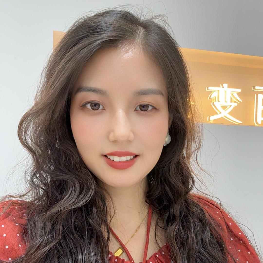 百变公主南康女装批发15年