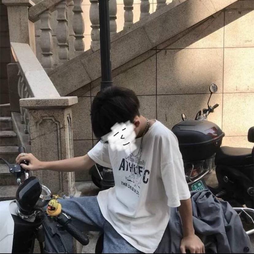 刘昊翔