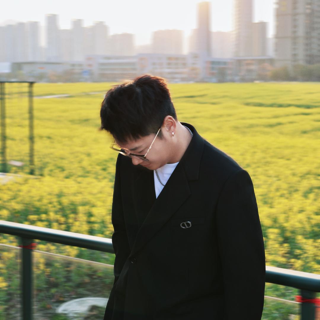 嘉浩·
