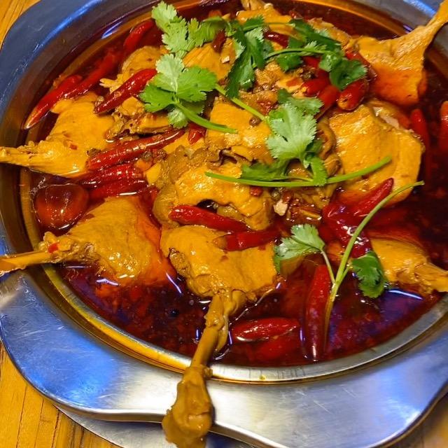 卖啤酒鸭火锅的罗弟