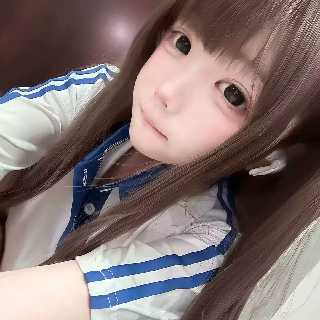 她身上充满我劣质的烟味