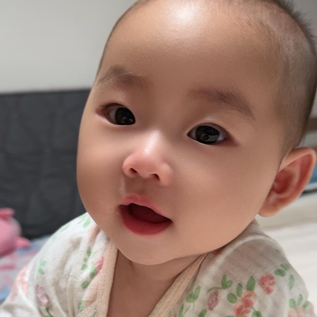 梅梅80后宝妈