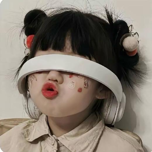 ᥫᩣZhang•ᰔᩚ 𓆝 𓆟