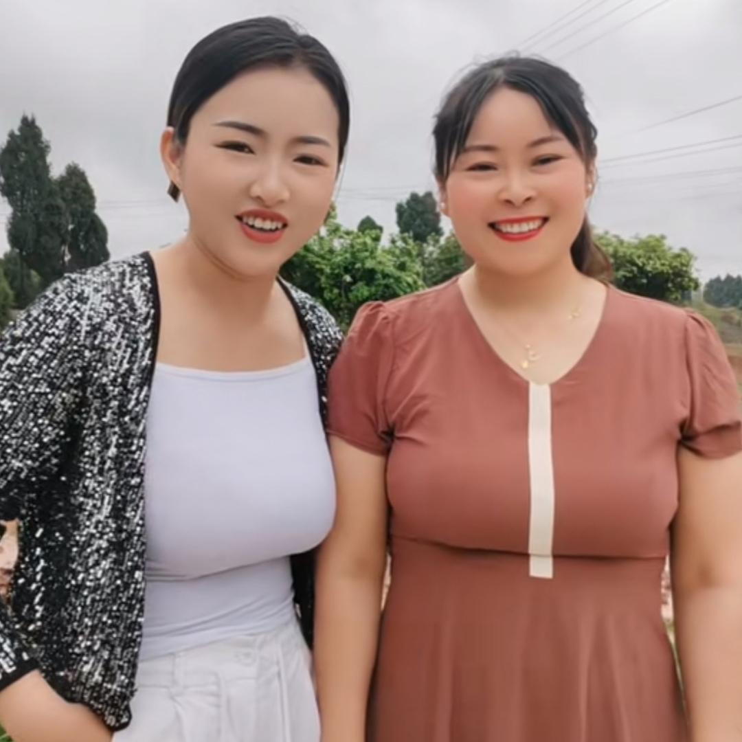 大表妹（重庆三三团队）