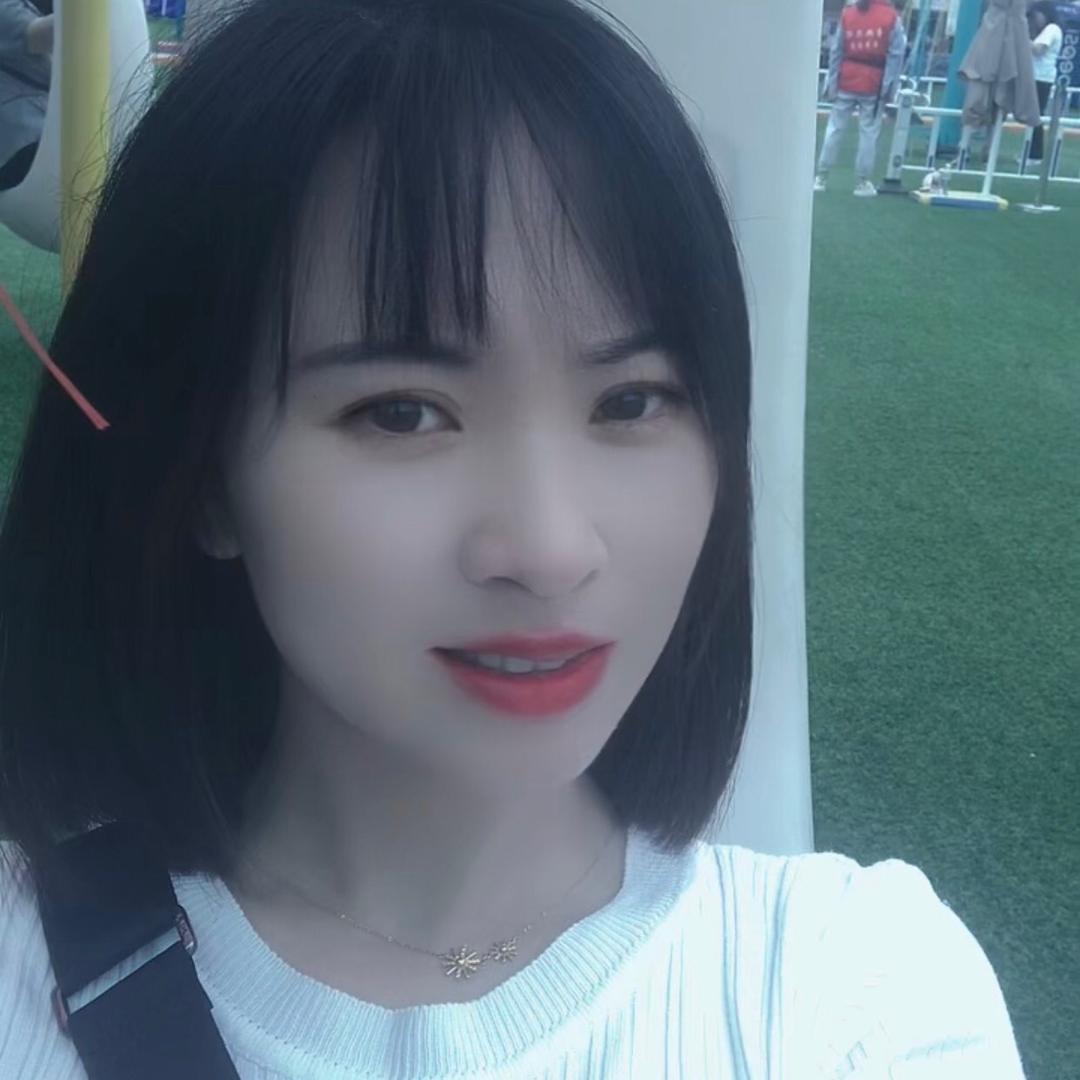 卖水果的小姐姐👧