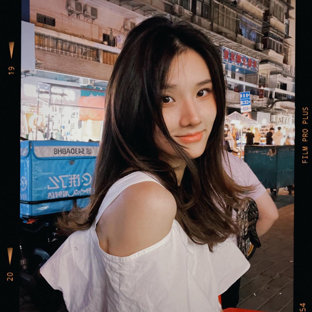 陈小小的书