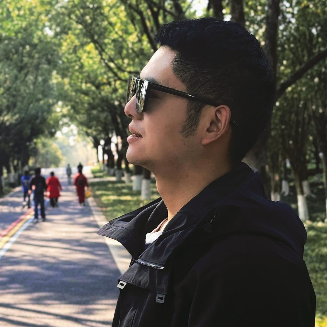一条小飞鱼