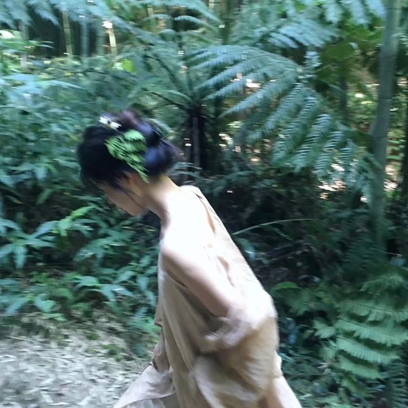 嗷呜。
