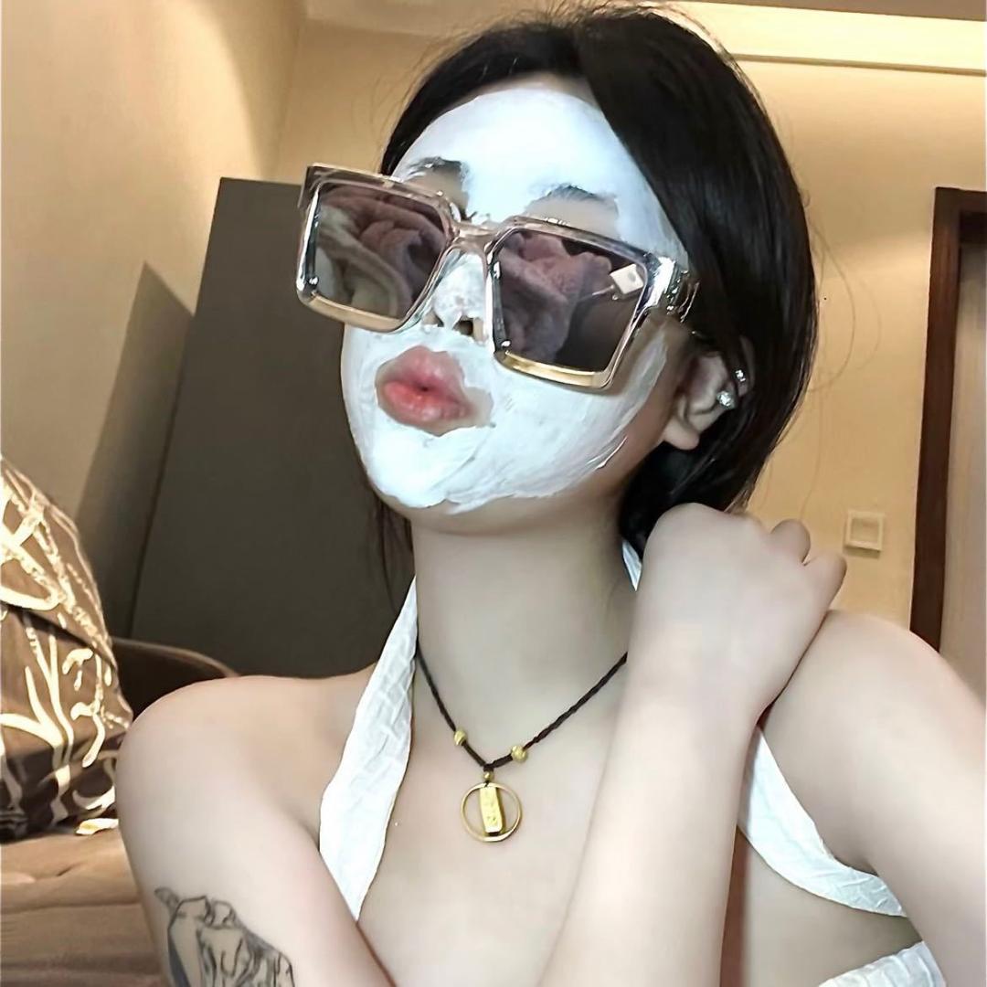 晚 安 .