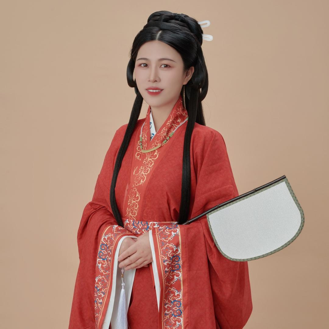 陈小香的妆造（发型版）