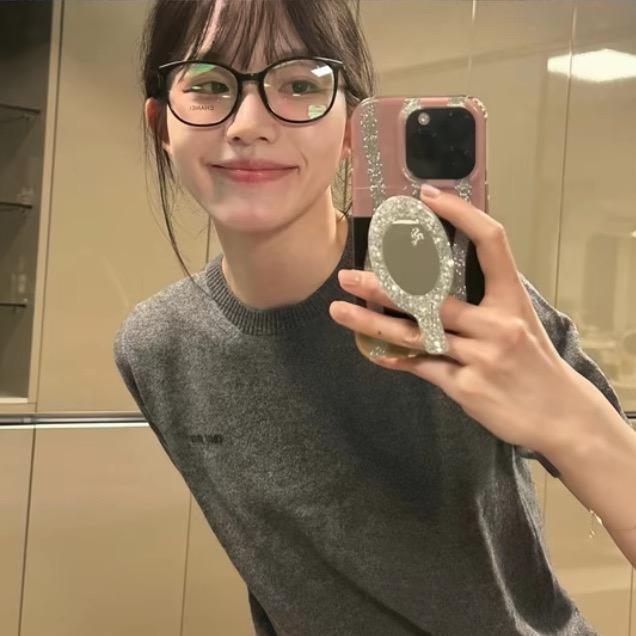你头发又乱了.