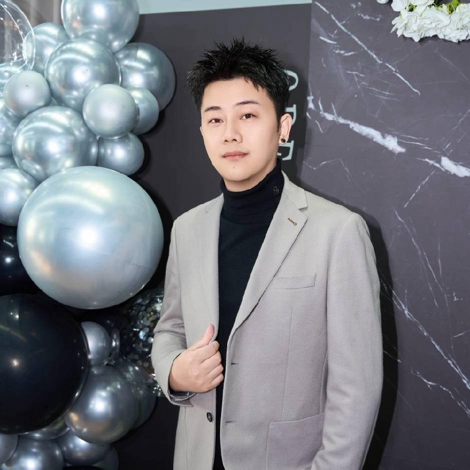 大卫·减龄发型设计