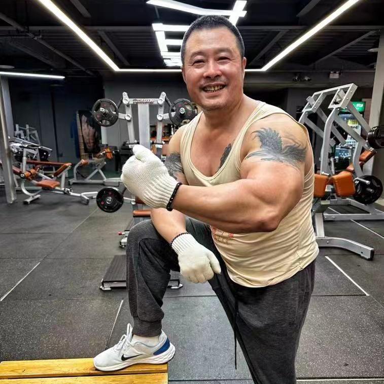 琪叔疯龄五十四