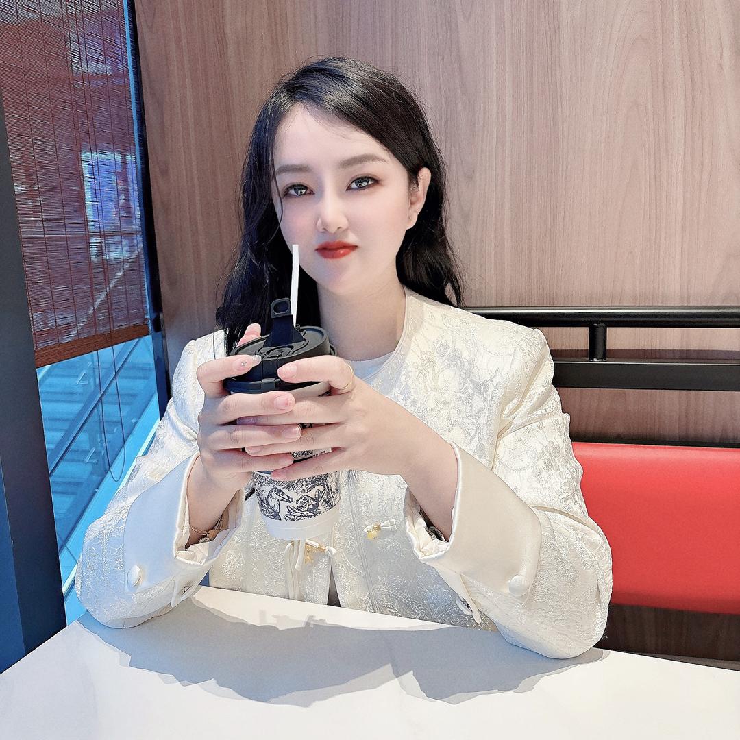 👑 .王优秀