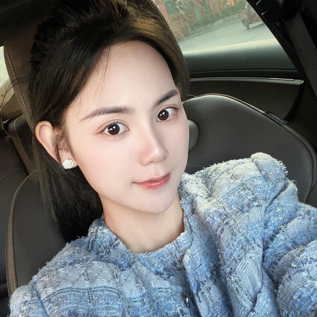 杜康控股张婷
