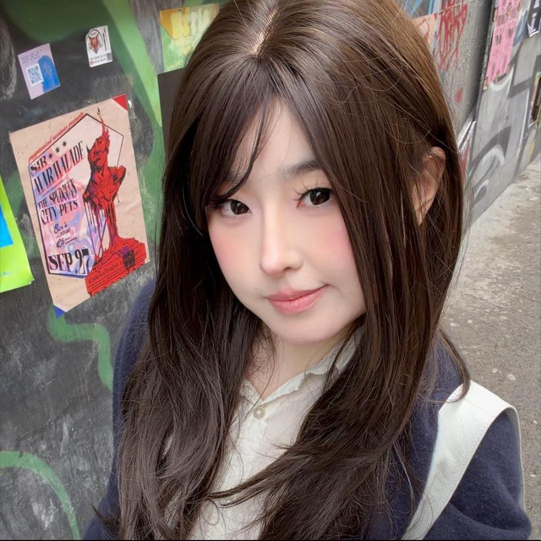 为了生活陪富婆