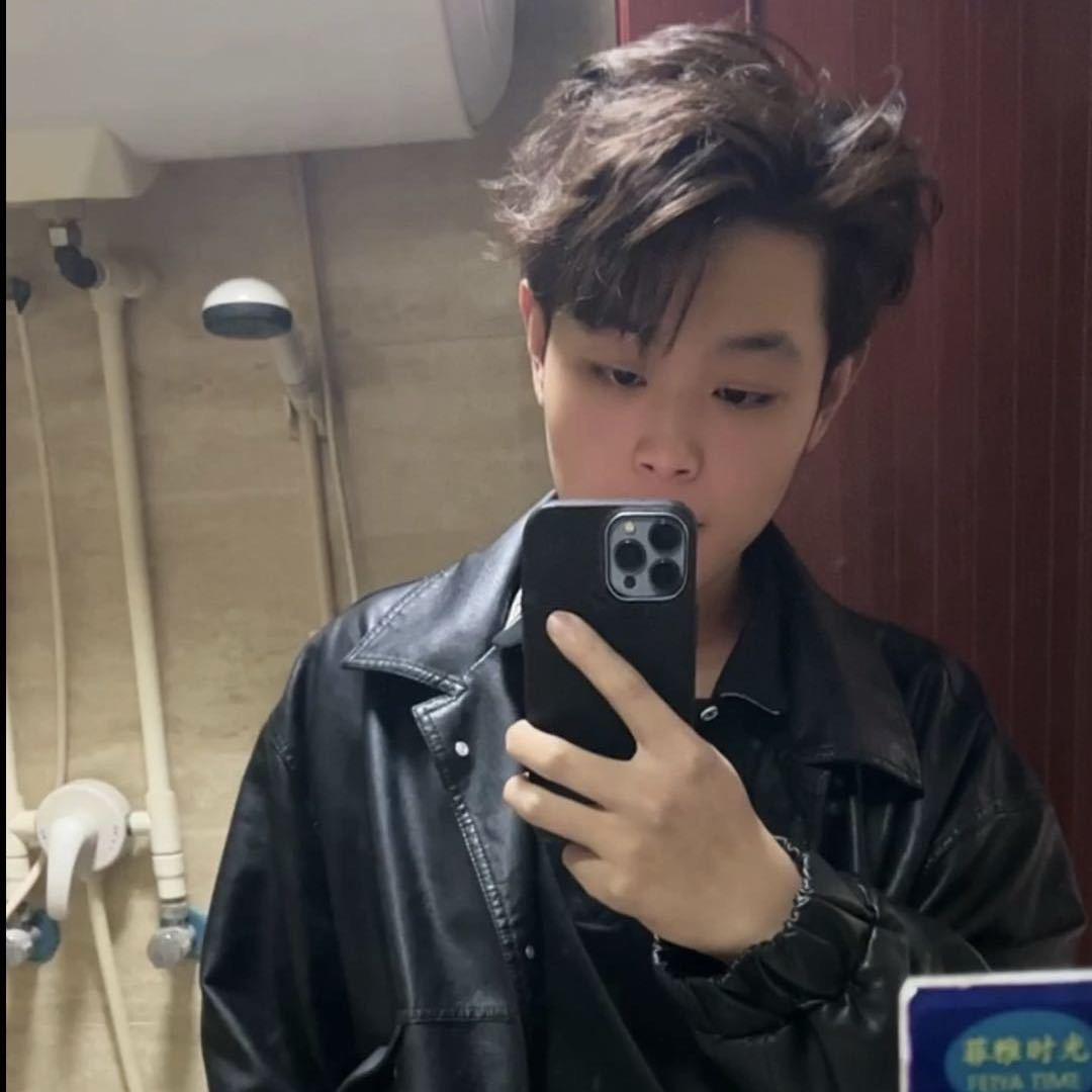 配角.