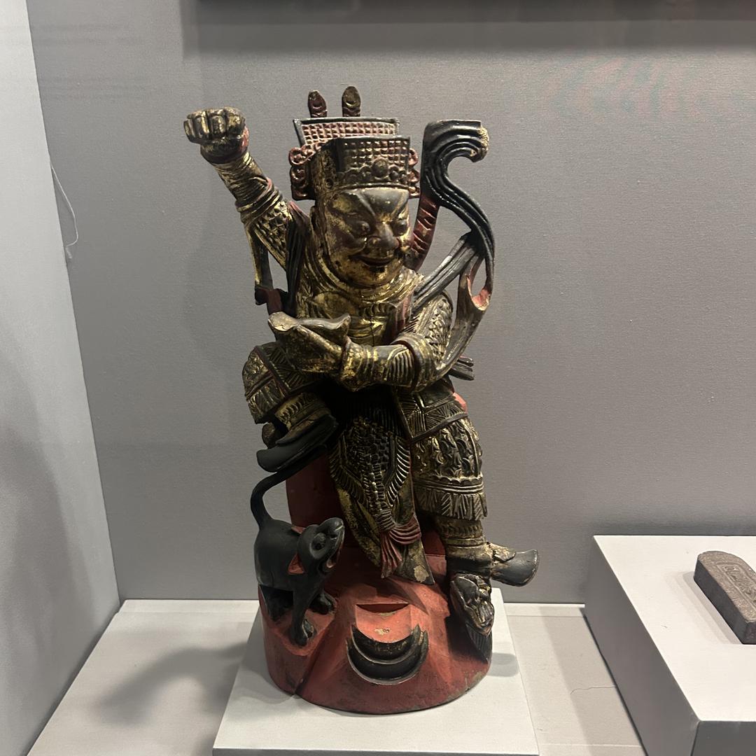 皮尔卡丹玄戈男装专卖店