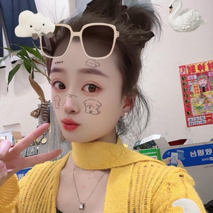 百变公主鞋服店👑