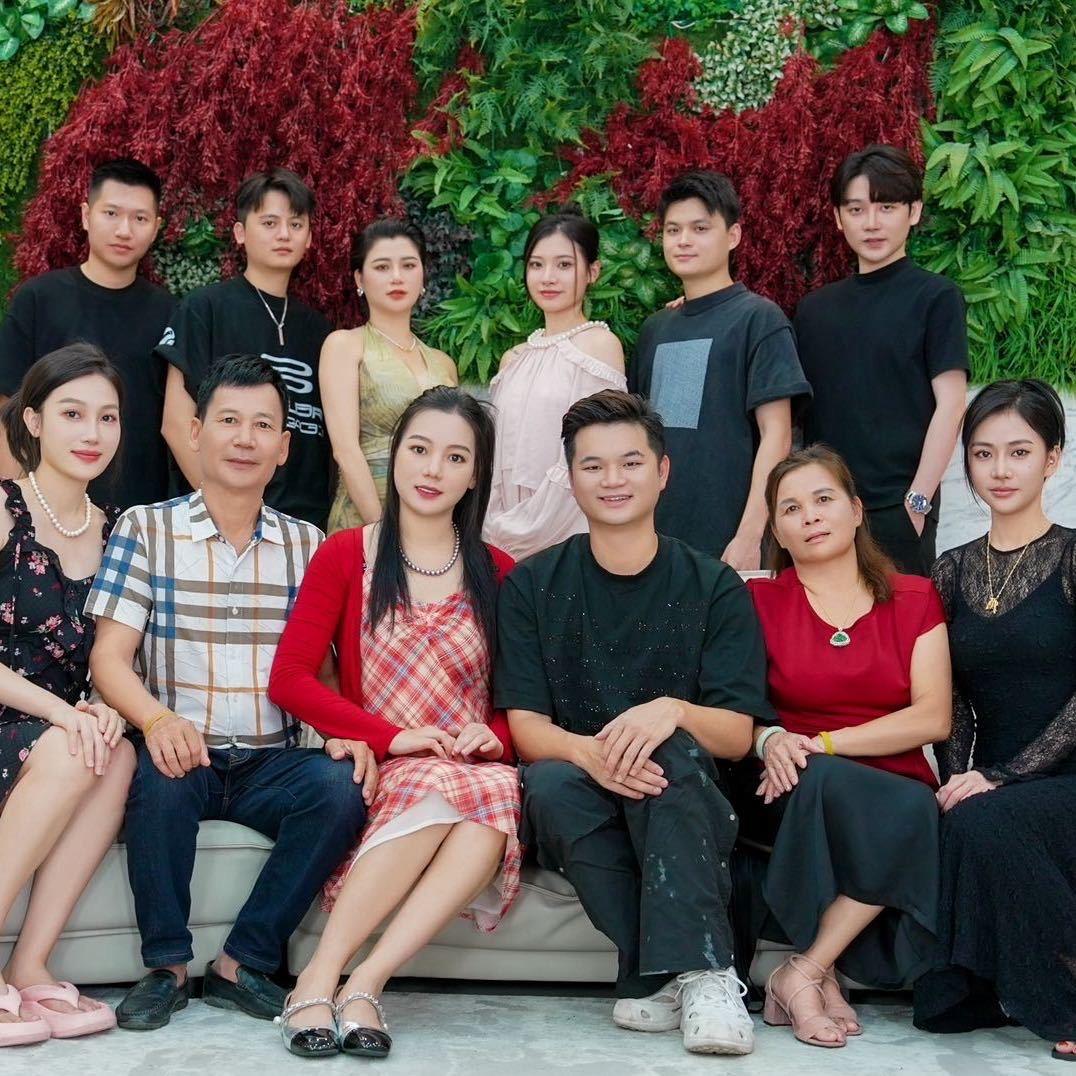 霞姐（湛江一家人）