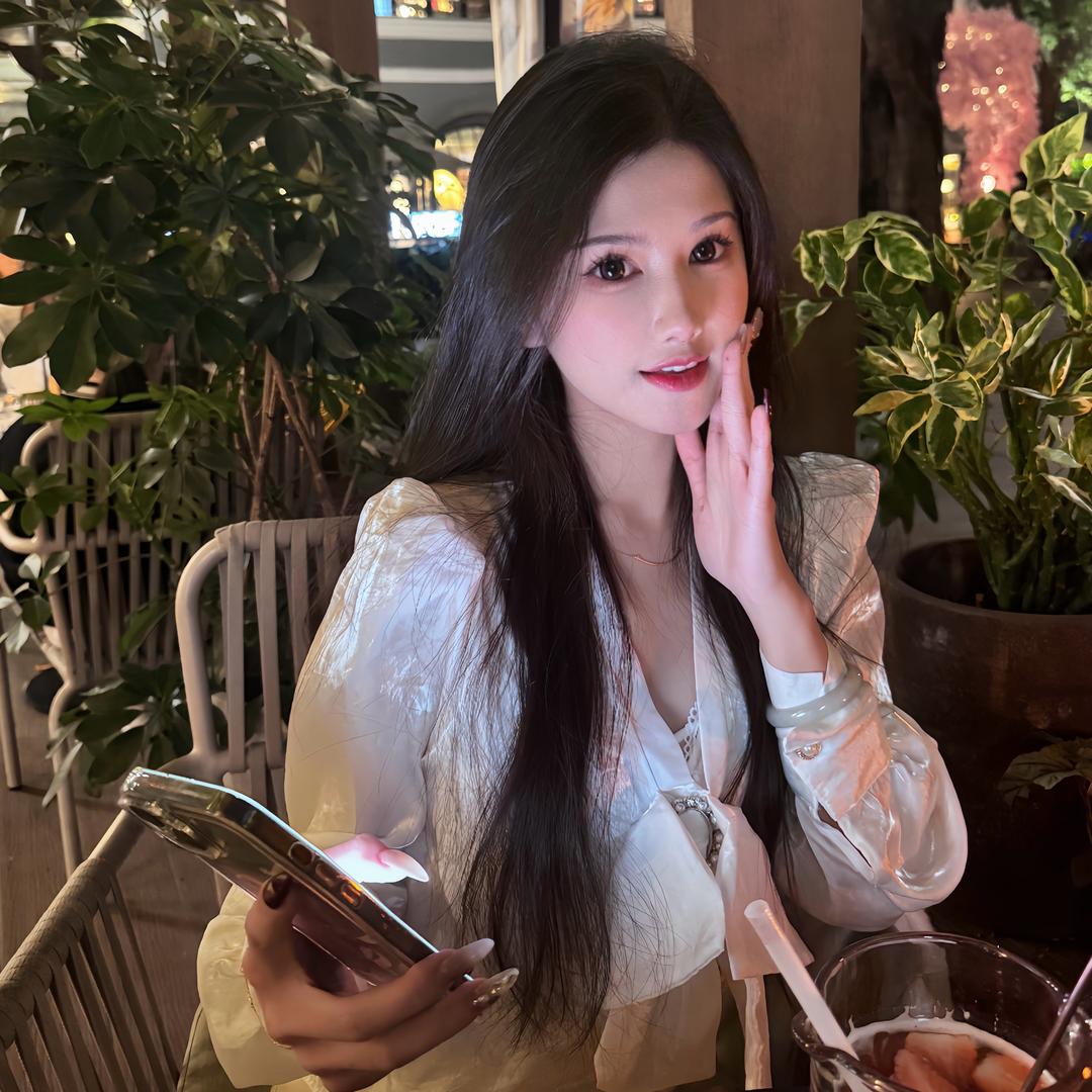 莹莹椰
