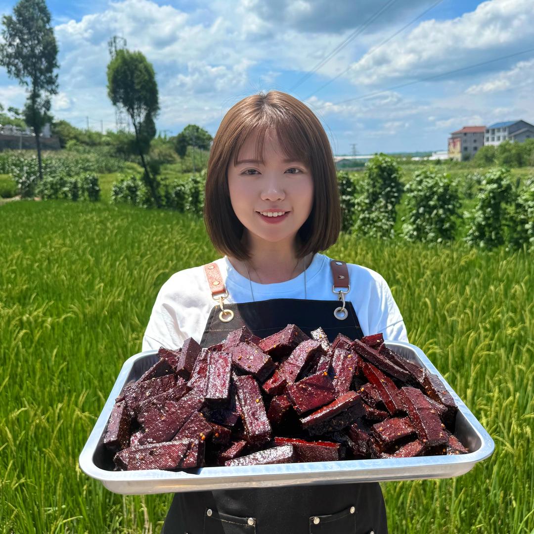 卖豆干的周周妹