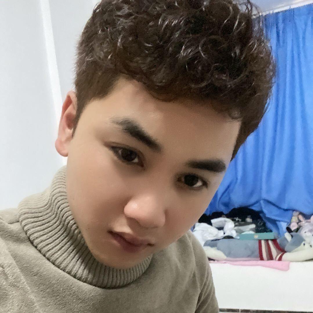 小梁同学💕💕