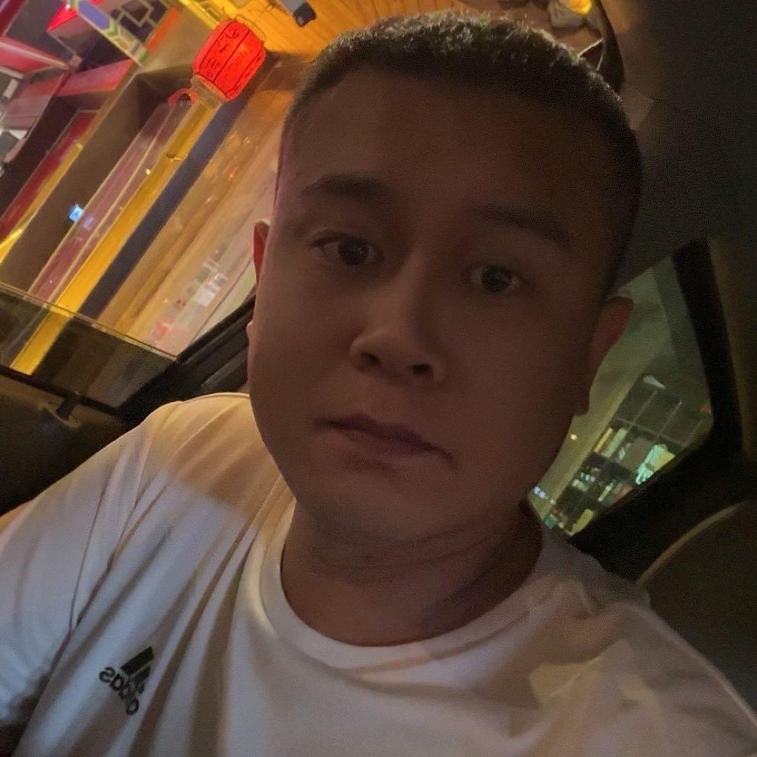 👑单     宇