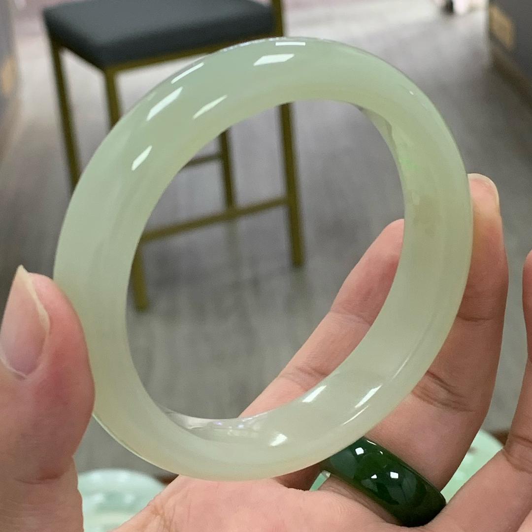 长沙卖手镯的小张