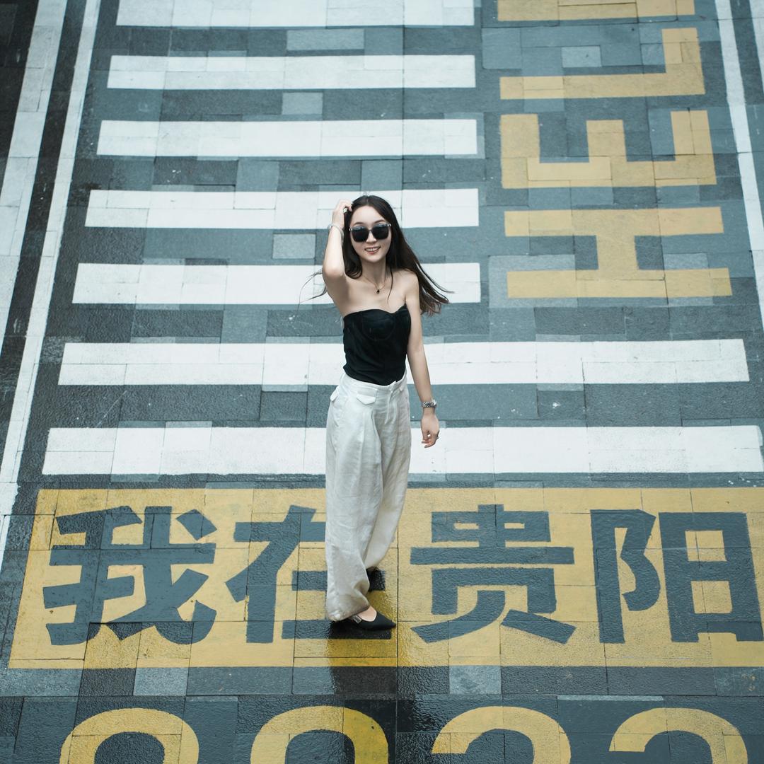 艾艾艾是个小太阳