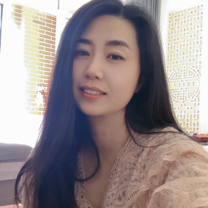 欣薇穿搭