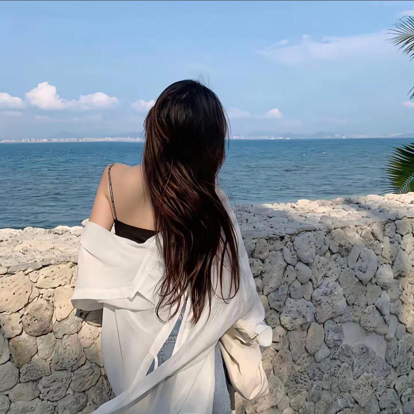 韦.雪（小助理）