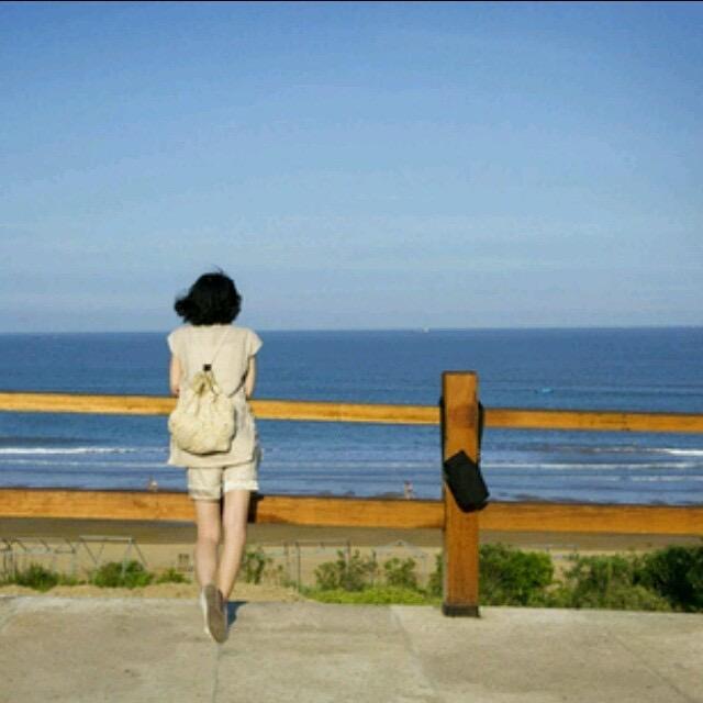 √   何  如   °╰ ✨