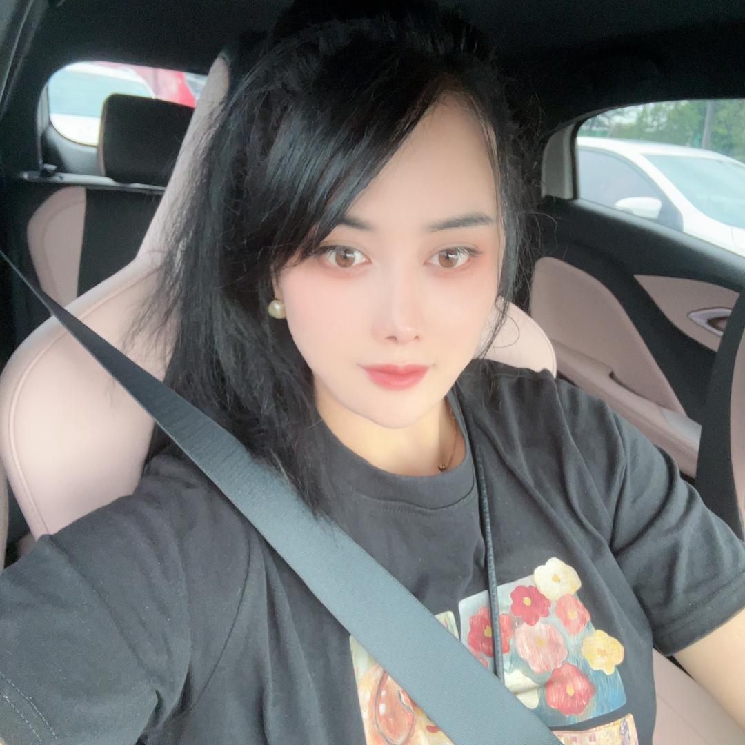 卖布养娃的女人👩