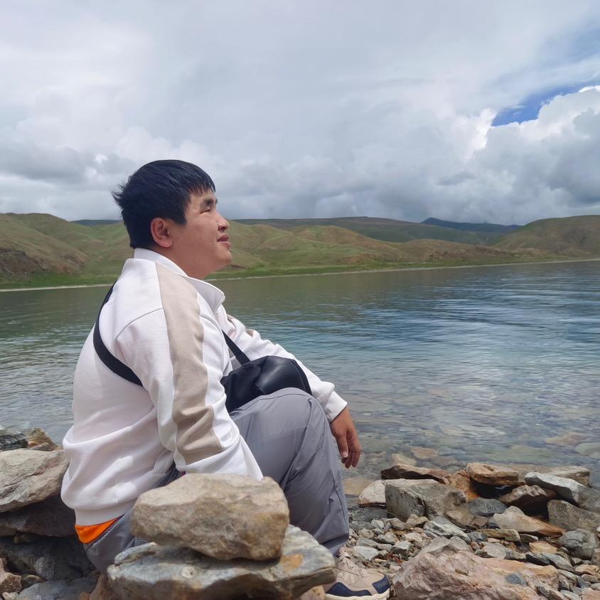 盲小生🧑‍🦯荷马