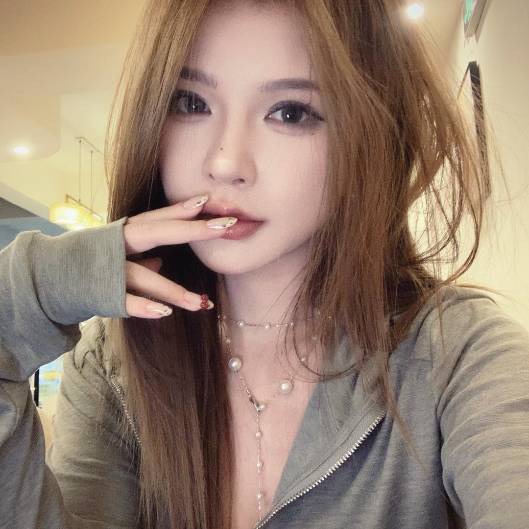 小小希雅罗（屁话很多