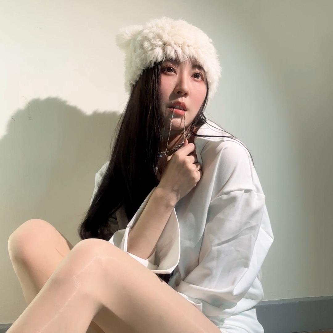 安吉莉娜￦Anna