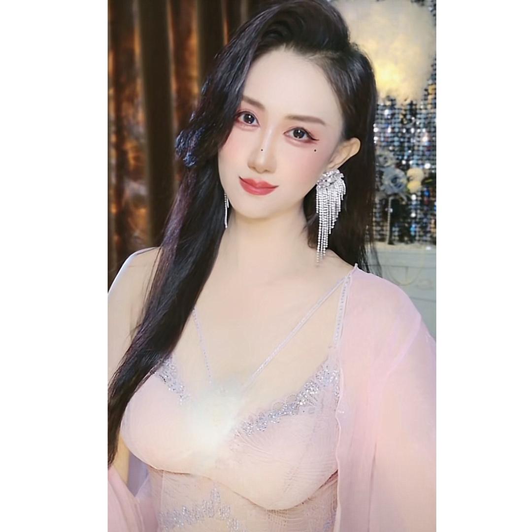 辰鑫雅娜Yana👑